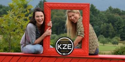 Apr 4: WKZE Presents the Nields at Buttonball Barn